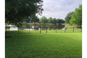 321 E VICTORIA TRAILS BLVD, DELAND, FL 32724 Sold 07/15/22