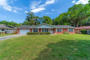 35634 Cypress Ct, Leesburg, FL 34788, Sold 04/27/22
