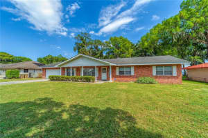 35634 Cypress Ct, Leesburg, FL 34788, Sold 04/27/22