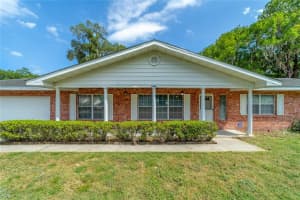 35634 Cypress Ct, Leesburg, FL 34788, Sold 04/27/22