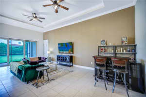 10710 Royal Cypress Way, Orlando, FL 32836, Sold 06/01/22