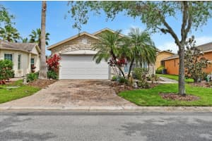 225 GRAND CANAL DR, POINCIANA, FL 34759 Sold 08/15/22