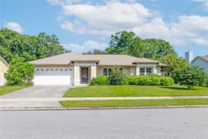 486 Lagoon Dr, Oviedo, FL 32765, Sold 06/14/22