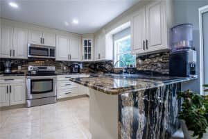 2978 Ruxton Dr, Apopka, FL 32712, Sold 06/28/22
