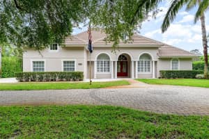 2001 Roberts Point Dr, Windermere, FL 34786, Sold 05/31/22