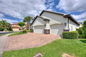 5742 SAYBROOK CIR, SANFORD, FL 32771 Sold 08/12/22