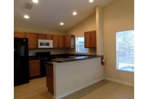 348 Robin Rd, Davenport, FL 33896, Sold 05/20/22