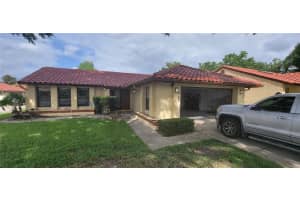 8038 S MADEIRA CT, ORLANDO, FL 32836 Sold 05/17/23