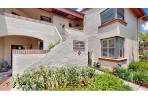 2904 MONACO CT #26, ORLANDO, FL 32806 Sold 08/11/22