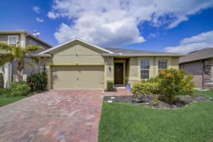 432 Seattle Slew Dr, Davenport, FL 33837, Sold 05/23/22