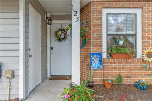 125 Hidden Arbor Ct, Sanford, FL 32773, Sold 05/31/22