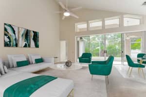 313 WOODLEAF DR, WINTER SPRINGS, FL 32708 Sold 07/08/22