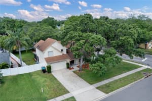 704 White River Dr, Orlando, FL 32828, Sold 06/17/22
