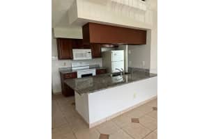 5014 LAGUNA BAY CIR #114, KISSIMMEE, FL 34746 Sold 07/29/22