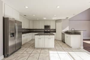 5863 ROYAL HILLS CIR, WINTER HAVEN, FL 33881 Sold 08/11/22