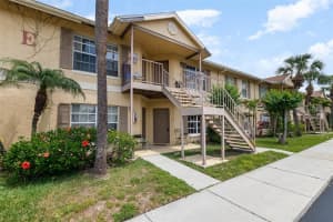 3651 N Goldenrod Rd, Winter Park, FL 32792, Sold 05/16/22