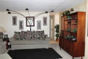 301 N Forest Blvd, Lake Mary, FL 32746, Sold 05/25/22