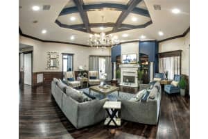 5471 Vineland Rd, Orlando, FL 32811, Sold 05/31/22