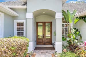 327 BEACON POINTE DR, OCOEE, FL 34761 Sold 10/03/22