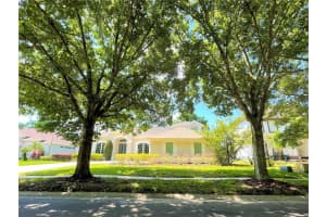 8122 Westminster Abbey Blvd, Orlando, FL 32835, Sold 06/06/22
