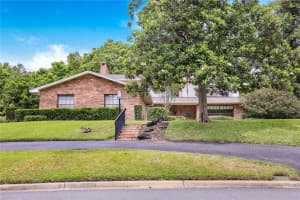 1635 HILLTOP DR, MOUNT DORA, FL 32757 Sold 06/30/22