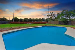2762 MYAKKA DR, ORLANDO, FL 32839 Sold 08/26/22