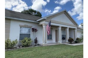 513 PINE LAKE VIEW DR, DAVENPORT, FL 33837 Sold 07/25/22