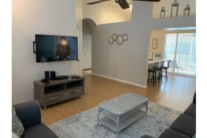 513 PINE LAKE VIEW DR, DAVENPORT, FL 33837 Sold 07/25/22