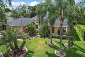 1015 Juliette Blvd, Mt Dora, FL 32757, Sold 06/17/22