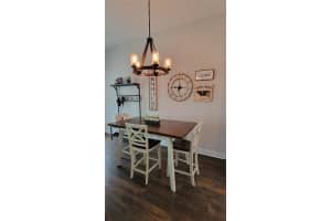 1233 CHITTAMWOOD CT, LAKE MARY, FL 32746 Sold 09/01/22