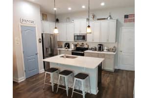 1233 CHITTAMWOOD CT, LAKE MARY, FL 32746 Sold 09/01/22