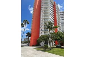 1301 NE Miami Gardens Dr, Miami Gardens, FL 33179, Sold 06/30/22