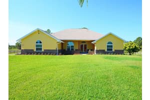 231 DEER RUN RD, PALM BAY, FL 32909 Sold 08/15/22