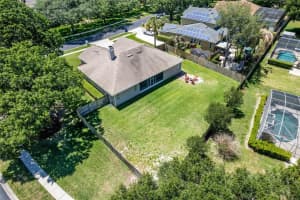 1301 Branch Hill Ct, Apopka, FL 32712, Sold 06/13/22