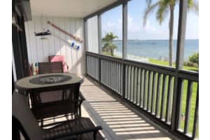 816 Bahia Del Sol Dr, Ruskin, FL 33570, Sold 06/16/22