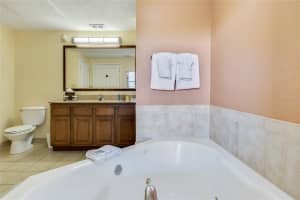 12539 Floridays Resort Dr, Orlando, FL 32821, Sold 06/01/22
