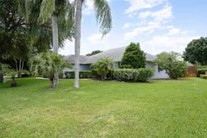 10542 Versailles Blvd, Clermont, FL 34711, Sold 06/08/22