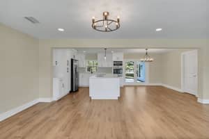 2149 LAKE DR, WINTER PARK, FL 32789 Sold 12/29/22