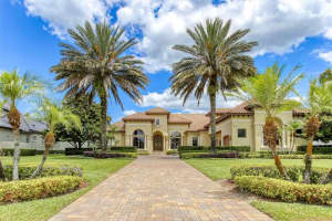 13118 BELLARIA CIR, WINDERMERE, FL 34786 Sold 10/04/22