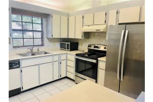897 W TIMBERLAND TRL, ALTAMONTE SPRINGS, FL 32714 Sold 07/13/22