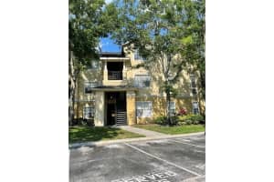 2612 Robert Trent Jones Dr, Orlando, FL 32835, Sold 06/15/22