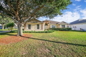 601 Terranova Dr, Winter Haven, FL 33884, Sold 06/13/22