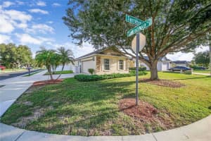 601 Terranova Dr, Winter Haven, FL 33884, Sold 06/13/22