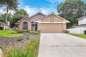 932 Summer Lakes Dr, Orlando, FL 32835, Sold 06/27/22