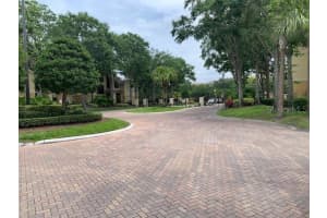 2668 Robert Trent Jones Dr, Orlando, FL 32835, Sold 06/15/22