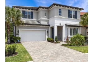 10450 ROYAL CYPRESS WAY, ORLANDO, FL 32836 Sold 07/11/22