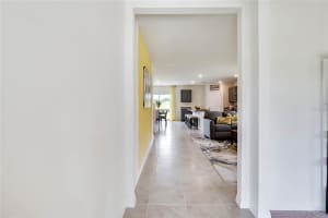 5702 GALLOPING DR, APOPKA, FL 32712 Sold 11/22/22