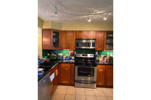 13 ESCONDIDO CT #125, ALTAMONTE SPRINGS, FL 32701 Sold 10/07/22