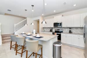 810 PARADISE DR, DAVENPORT, FL 33897 Sold 08/22/22