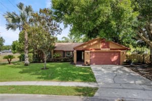449 LAGOON DR, OVIEDO, FL 32765 Sold 07/11/22